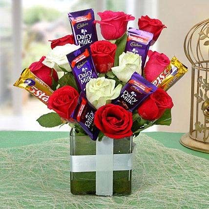 Romantic Combination Of Chocolates & Red Roses